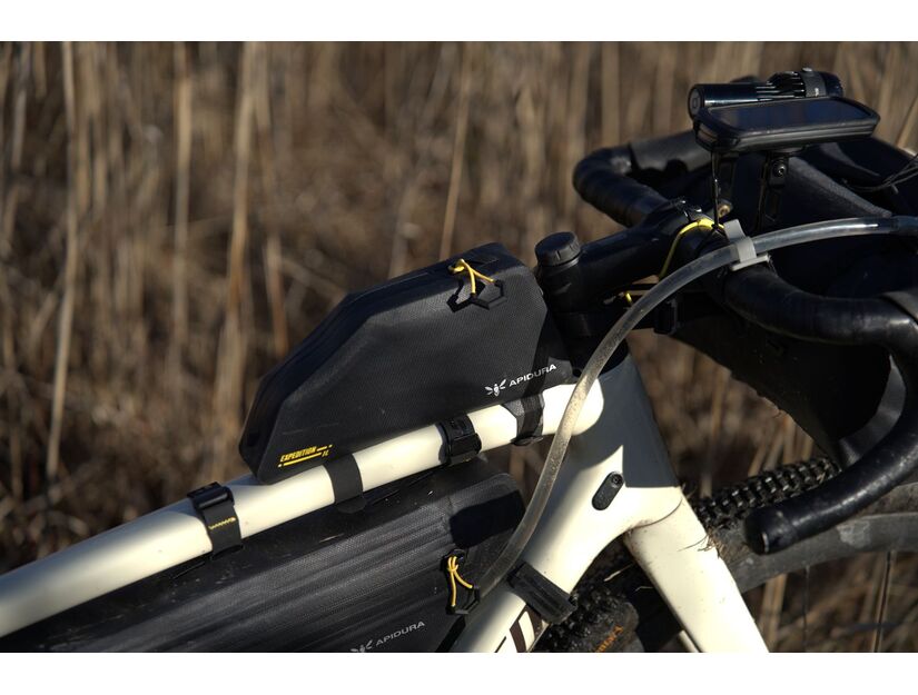 Apidura Expedition top tube pack NEW STYLE 4