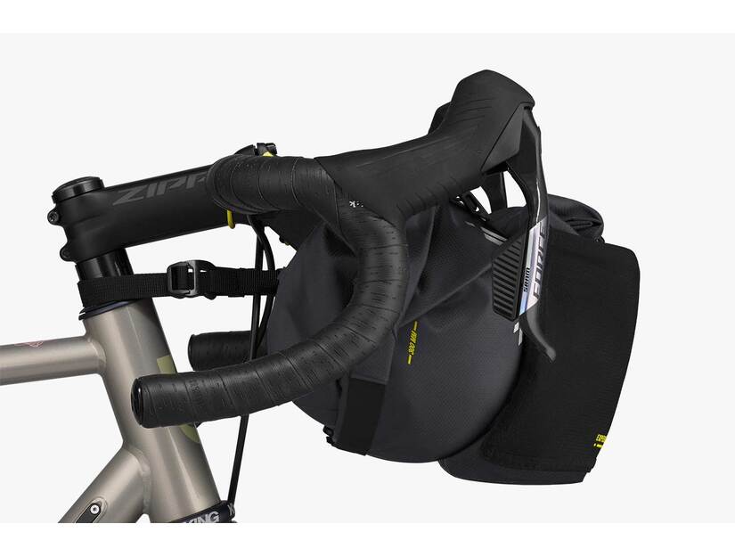 Apidura Expedition Front Accessory Pack 1