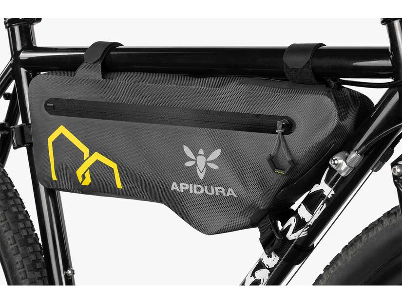 Apidura Expedition frame pack 1